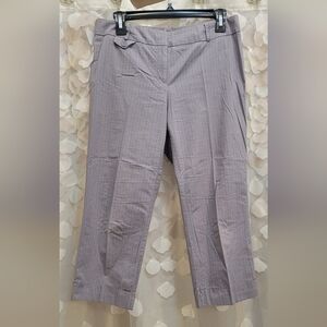 New York & Company Women's Size 6 Light Gray Pinstripe Capris
